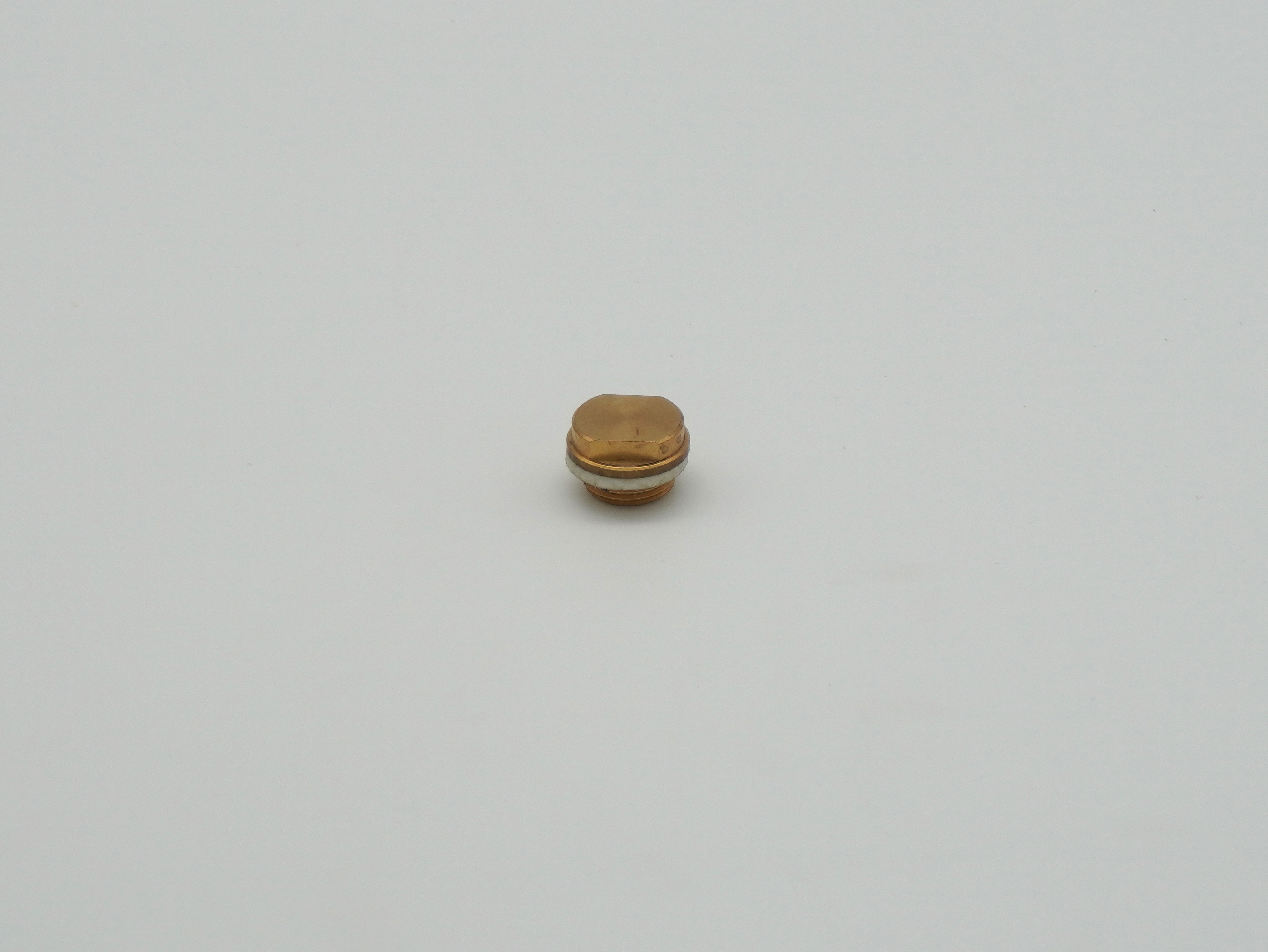 Locking screw